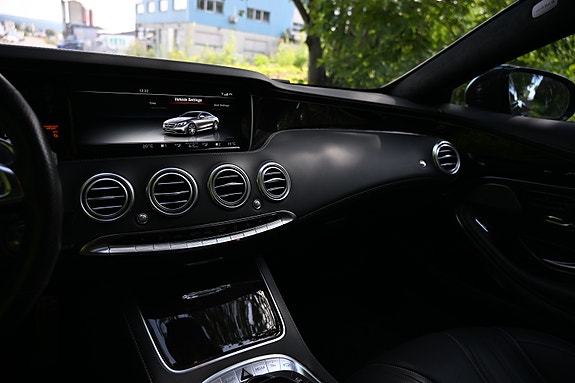 Mercedes-Benz S63 28 of 30