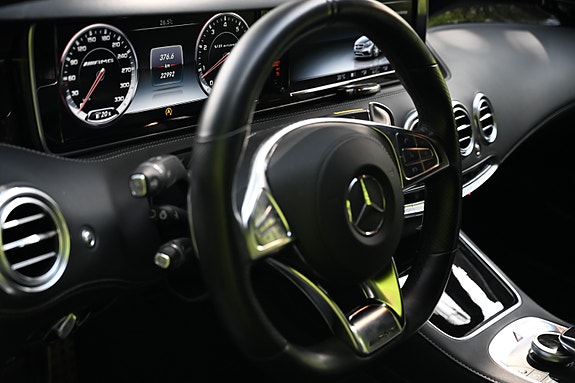 Mercedes-Benz S63 19 of 30