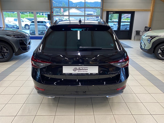 Skoda Superb 8 of 18