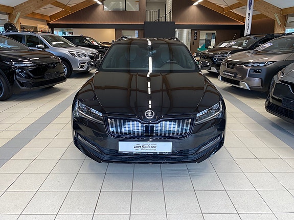 Skoda Superb 2 of 18