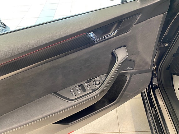 Skoda Superb 12 of 18