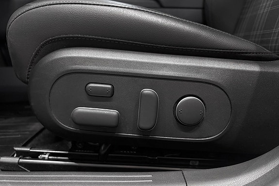 Hyundai Ioniq 6 13 of 30