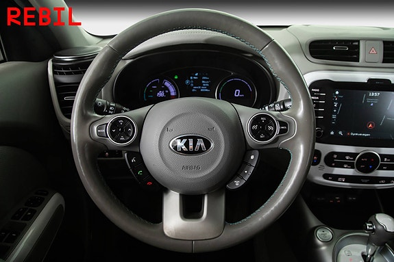 Kia e-Soul 12 of 21