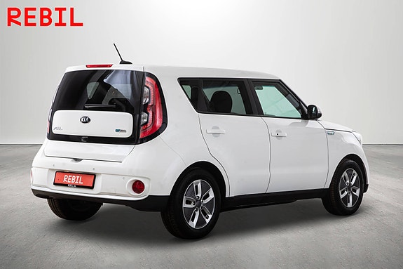 Kia e-Soul 7 of 21