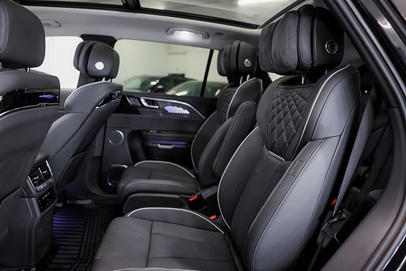 Hongqi E-HS9 29 of 30