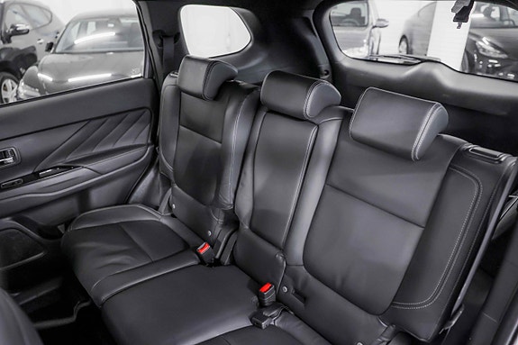 Mitsubishi Outlander 29 of 30