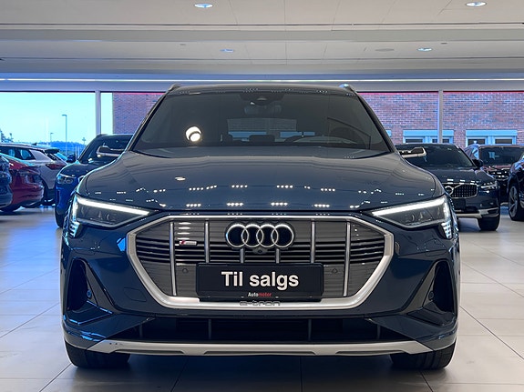 Audi e-tron Sportback 3 of 30