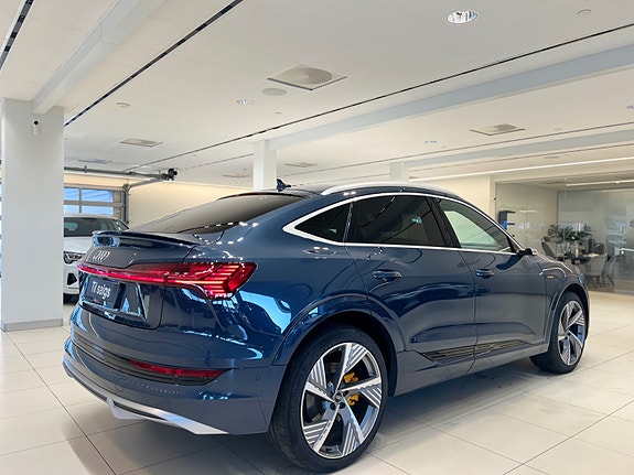 Audi e-tron Sportback 13 of 30