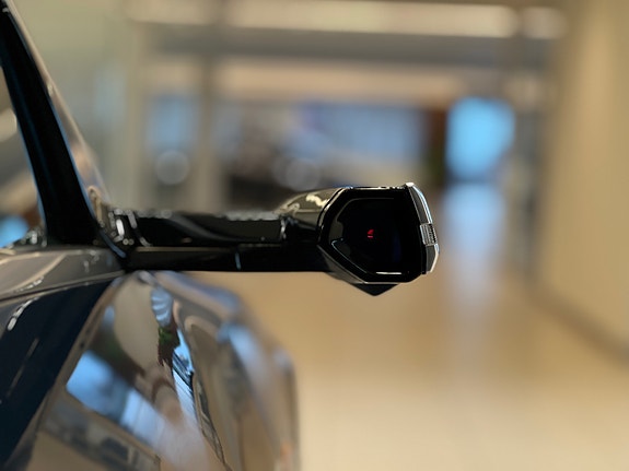 Audi e-tron Sportback 10 of 30