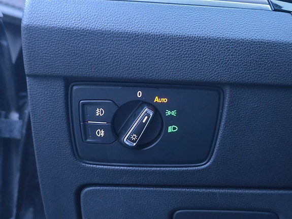 Volkswagen Passat 25 of 30