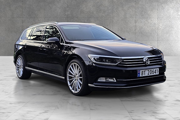 Volkswagen Passat 7 of 30