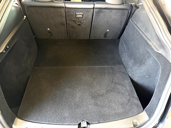 Tesla Model Y 19 of 19