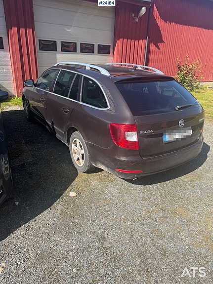 Skoda Superb 4 of 17
