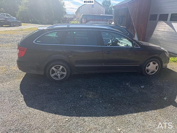 Skoda Superb 6 of 17