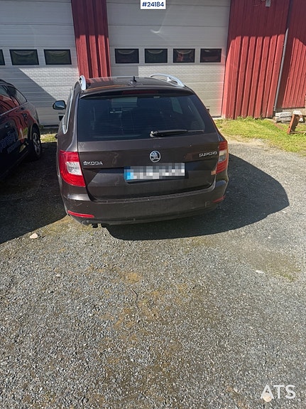 Skoda Superb 3 of 17