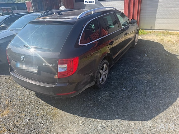 Skoda Superb 5 of 17
