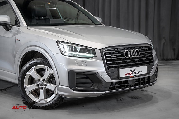 Audi Q2 2 of 30