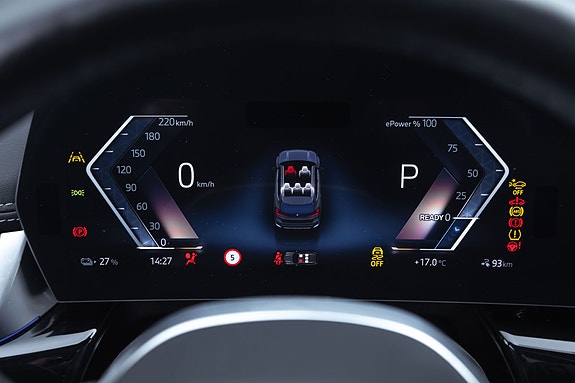 BMW iX1 14 of 30