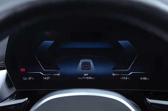BMW iX1 13 of 30