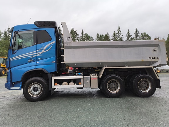 Volvo FH16 750 6X4 Tippbil 11 of 30
