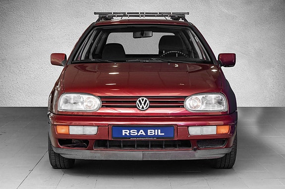 Volkswagen Golf III 2 of 18