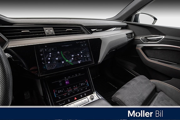 Audi e-tron 26 of 30