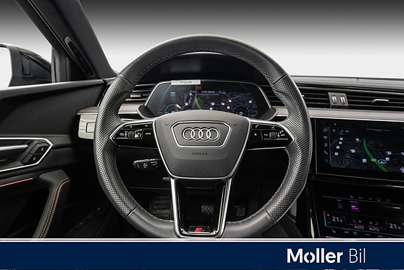 Audi e-tron 24 of 30