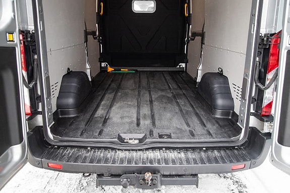 Ford Transit 10 of 21