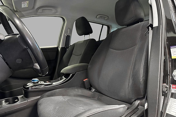 Nissan Leaf 10 of 24