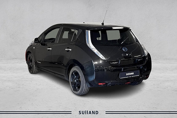 Nissan Leaf 3 of 24