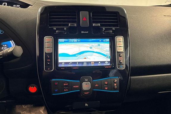 Nissan Leaf 13 of 24