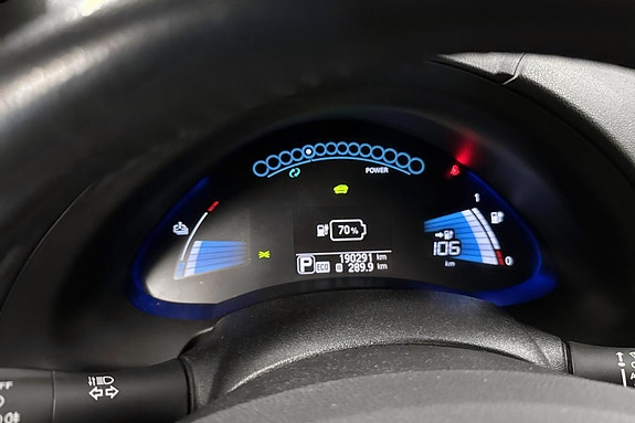 Nissan Leaf 12 of 24