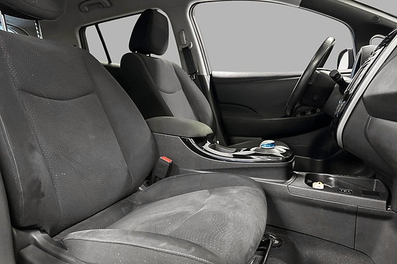 Nissan Leaf 15 of 24