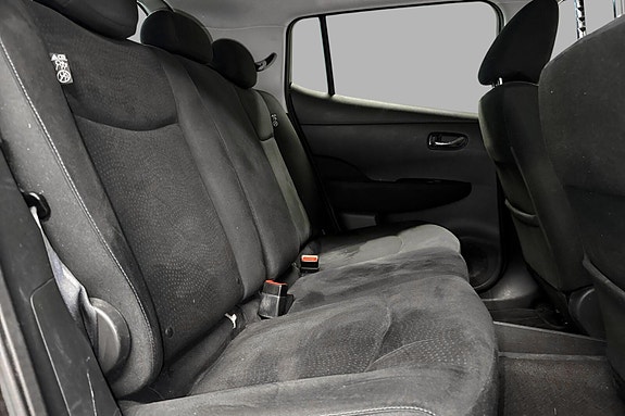 Nissan Leaf 17 of 24