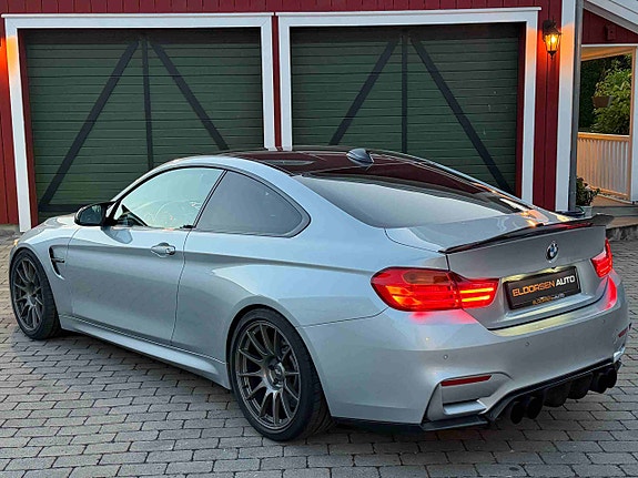BMW M4 17 of 30