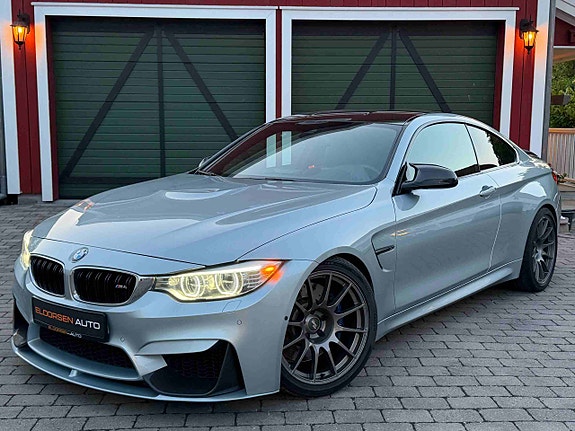 BMW M4 6 of 30