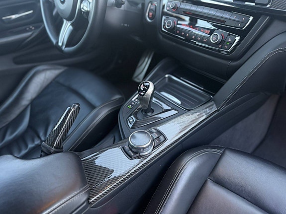 BMW M4 28 of 30