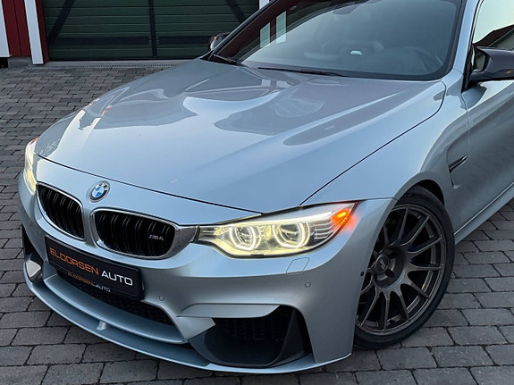 BMW M4 9 of 30