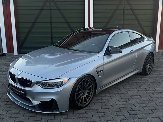 BMW M4 11 of 30