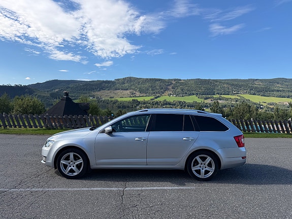 Skoda Octavia 5 of 17