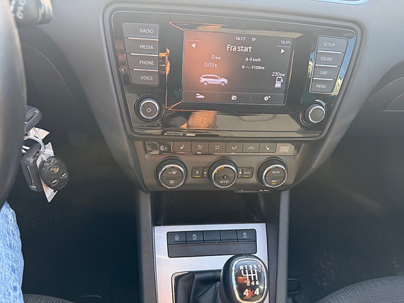 Skoda Octavia 16 of 17