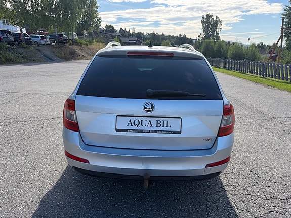 Skoda Octavia 8 of 17