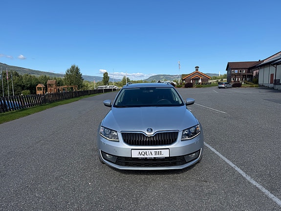 Skoda Octavia 3 of 17
