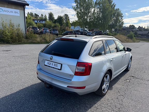 Skoda Octavia 7 of 17