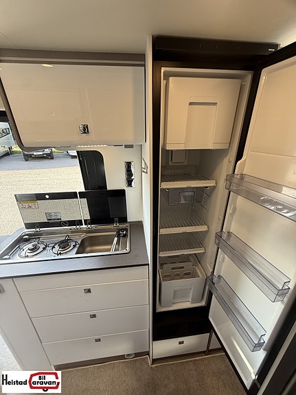 Bürstner Eliseo C 602 Bahia – 140 hk Automat – Active – Vinterpakke – Kun 5,99 m 8 of 18