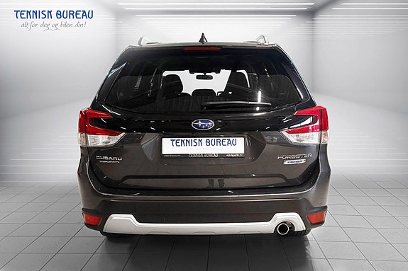 Subaru Forester 4 of 28