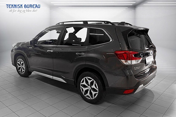 Subaru Forester 3 of 28