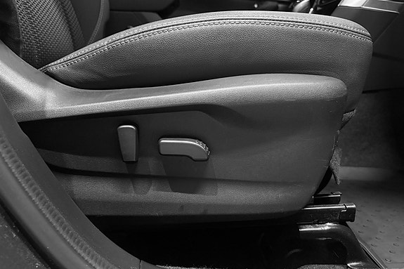 Subaru Forester 13 of 28