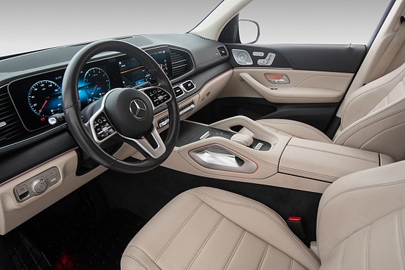 Mercedes-Benz GLE350 de 15 of 30