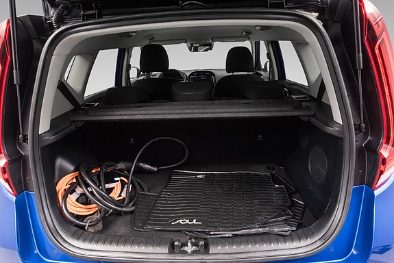 Kia e-Soul 10 of 27